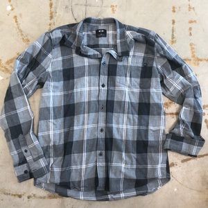 Oakley Shirts - Oakley Long Sleeve Flannel Oakley Shirts - Oakley Long Sleeve Flannel